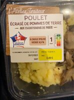 Poulet, écrasé de pommes de terre aux champignons de Paris