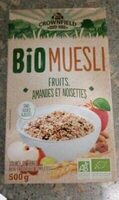 Fruits, amandes et noisettes